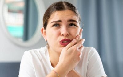 Top 10 Signs You Need to See a Dentist in Petrolia Right Away